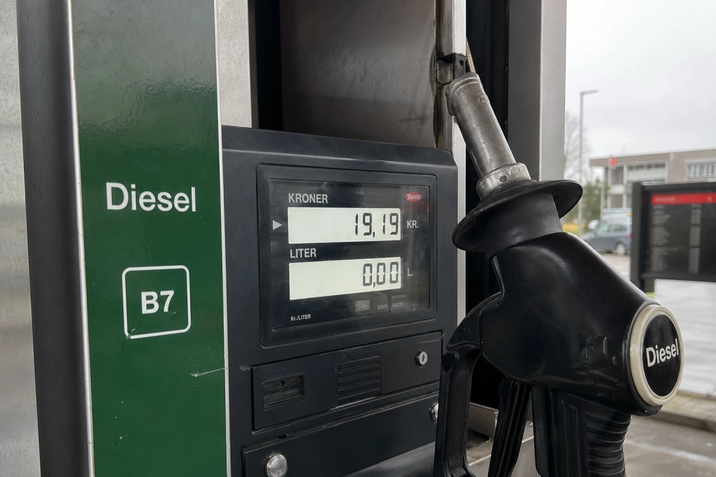 Kører du diesel: Prisen slog rekord i september, og vinteren er ikke begyndt