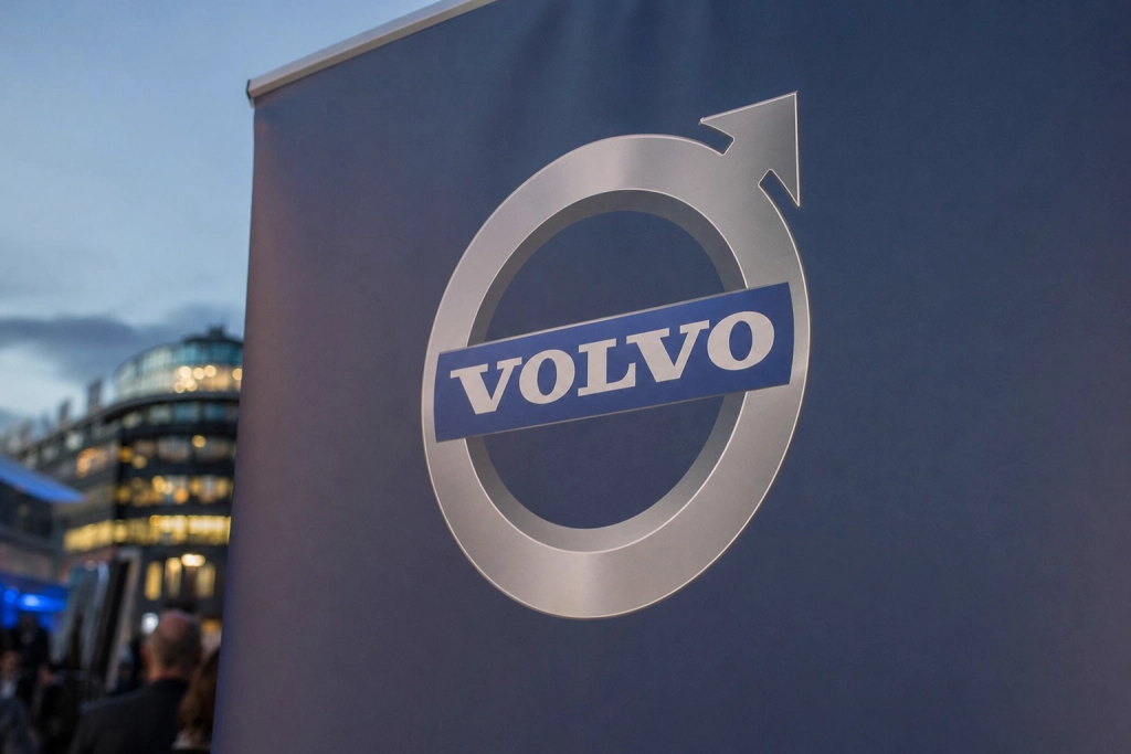 Volvos nye elbil stormer frem: 50.000 har allerede bestilt, men nu venter de forgæves