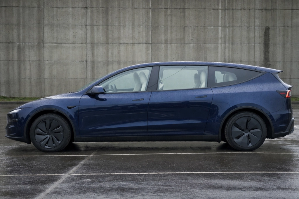 Tesla udskyder sekssæders Model Y: Nu må køberne vente til 2027