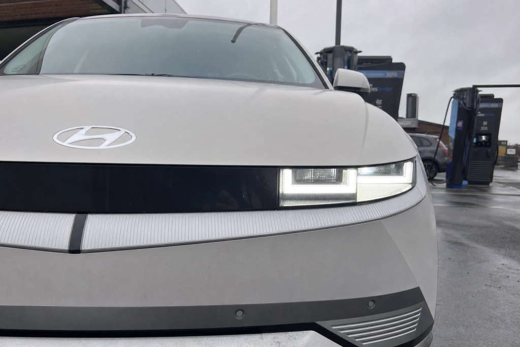 Ny Hyundai-elbil lander i Danmark: 496 kilometer til under 250.000 kroner