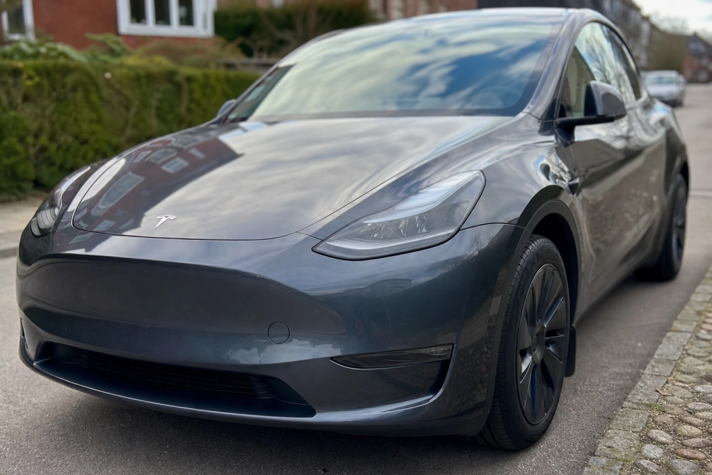 Bestiller du en Tesla Model Y nu: Leveringen rykker ind i 2027