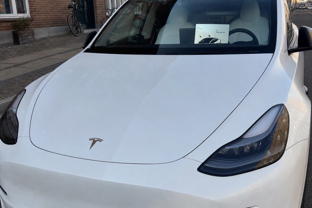 Tysk stortest afliver Tesla Model Y: Taber til de europæiske rivaler
